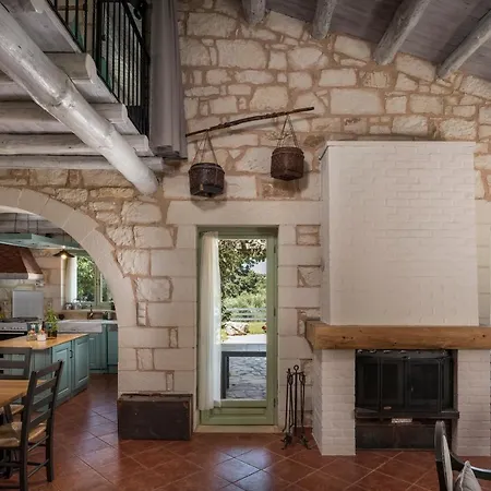 Villa Boutique Petra Amanda Heated Pool Optional Filippos